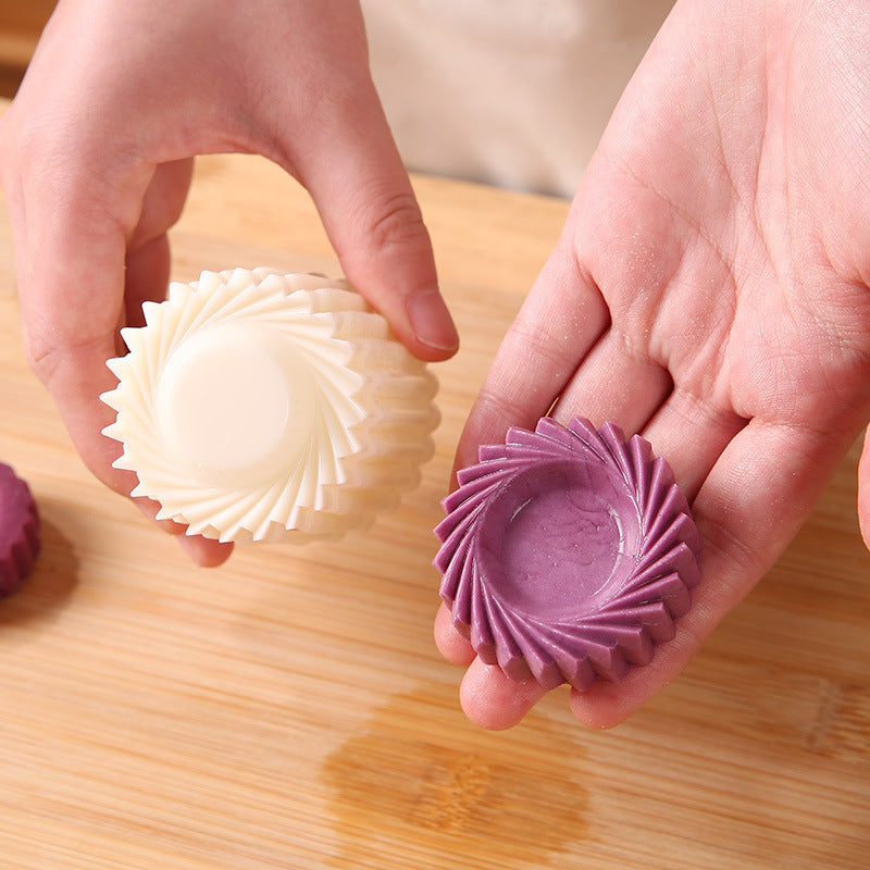 2-in-1 Double-Sided Pastry Mold – Beautiful Patterns in One Press