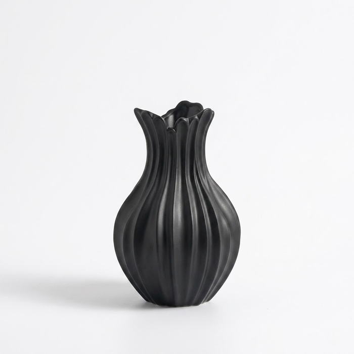 Matte Black Fan Vase